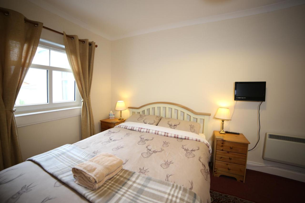 The Glen Bed And Breakfast Drumnadrochit Exterior photo